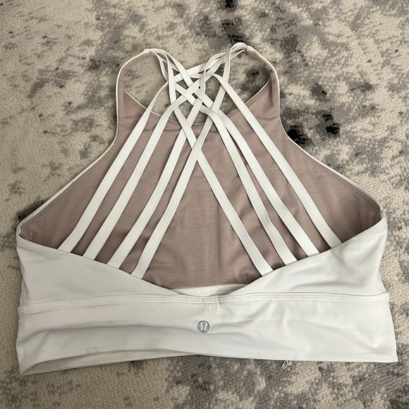 LULULEMON SPORTS BRA (no pads) - Picture 6 of 6